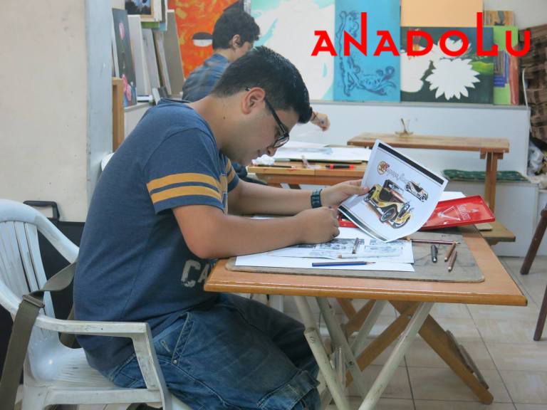 Renkli Kuruboya Araba Çizimi Çukurova