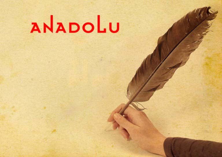 Kuş Tütü Tutan El Çukurova